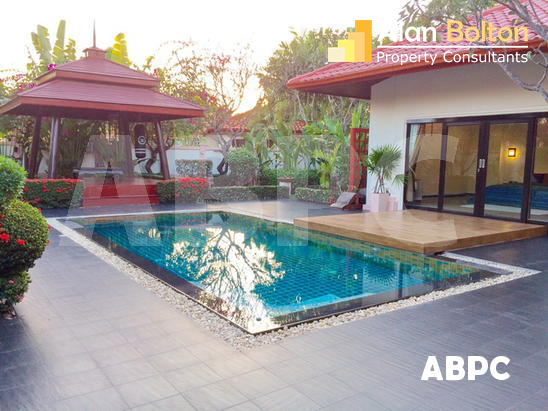 3 Bed 3 Bath in Najomtien HS4643