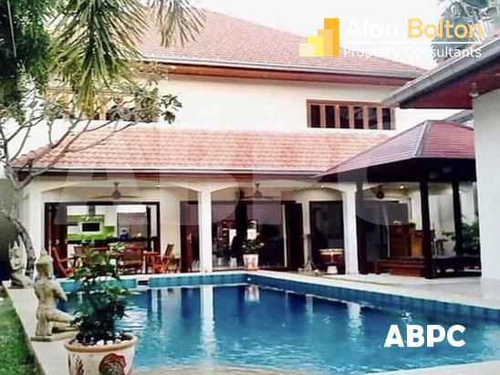 5 Bed 3 Bath in Pratumnak HR2887