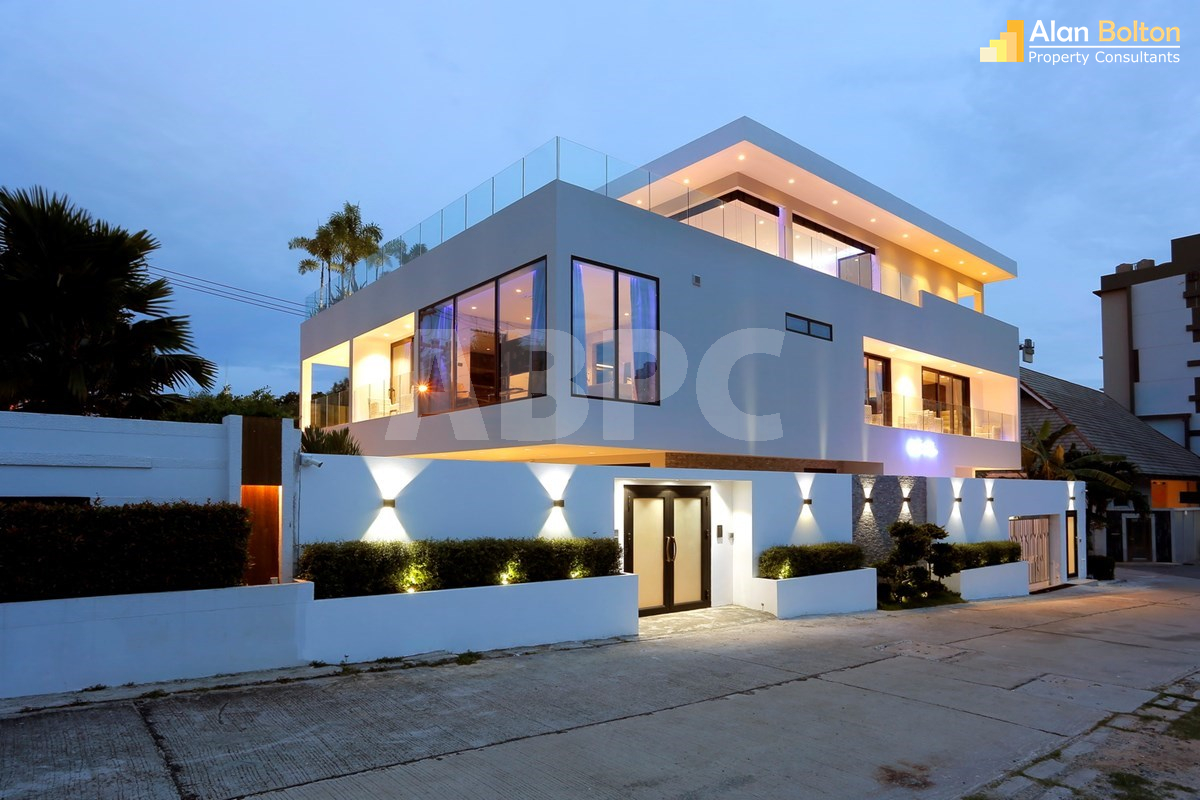 Ultra Luxury 6 Bed 10 Bath Pool Villa in Pratumnak ABPC0396