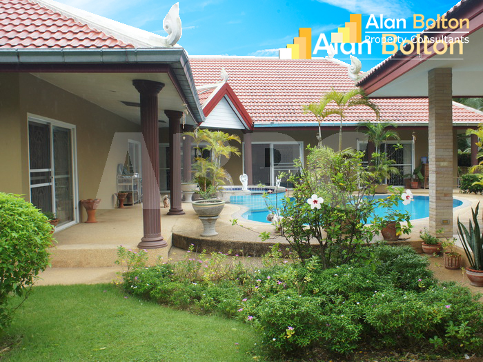 3 Bed 3 Bath in Huay Yai HS5430