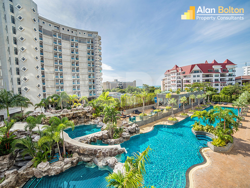 Ocean View 1 Bed 1 Bath Condo in Pratumnak CS10386