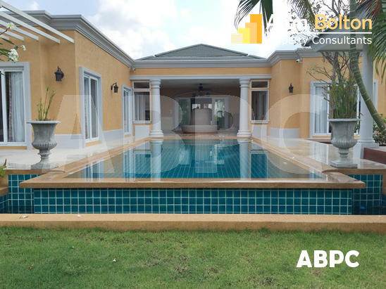 3 Bed 4 Bath in East Pattaya HR2486