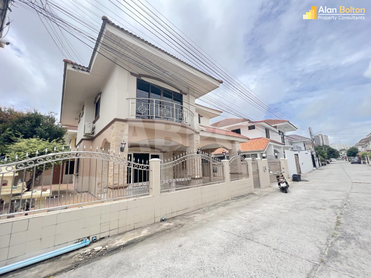 5 Bed House For Sale - Wonderland 2