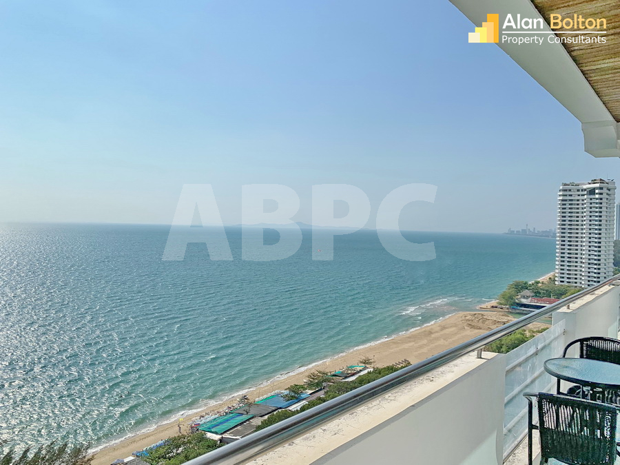 Front Facing Ocean View 3 Bed 3 Bath Condo in Na Jomtien CR6447