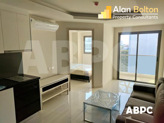 1 Bed 1 Bath Condo in Pratumnak CS7656