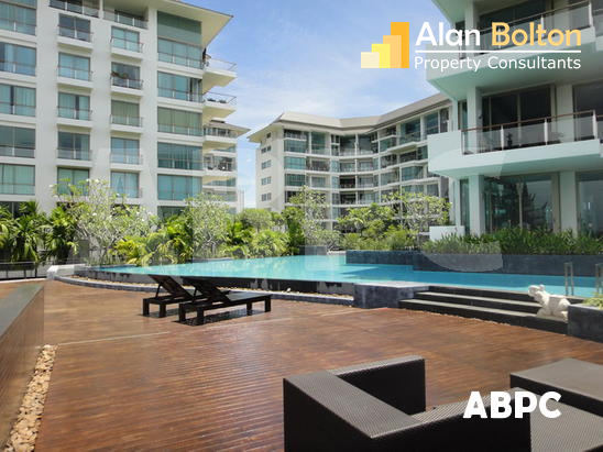 Ocean View 4 Bedroom 5 Bathroom Condo in Wong Amat CS4823