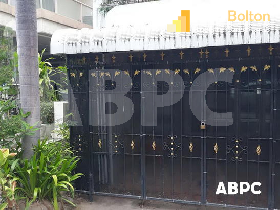 2 Bed 3 Bath in Pratumnak HS5109