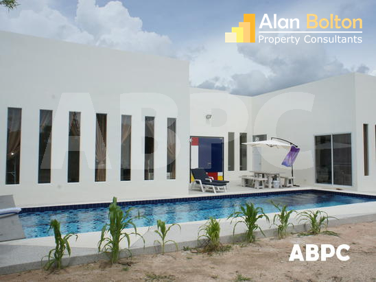 4 Bed 3 Bath Pool Villa in Huay Yai HS4020