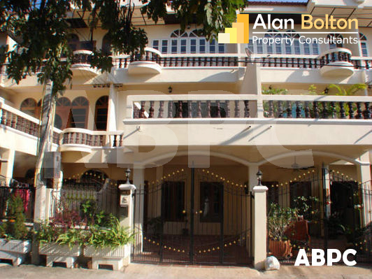 4 Bed 3 Bath in Jomtien HS2076