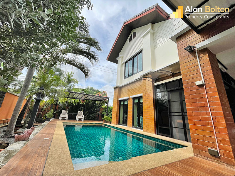 4 Bed 3 Bath Pool Villa in East Pattaya - Mantara Tropical Resort photo 3