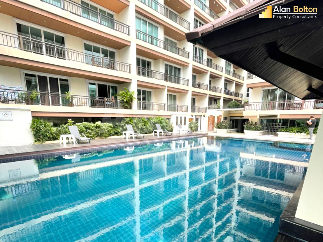 2 Bed 2 Bath Condo in Jomtien
