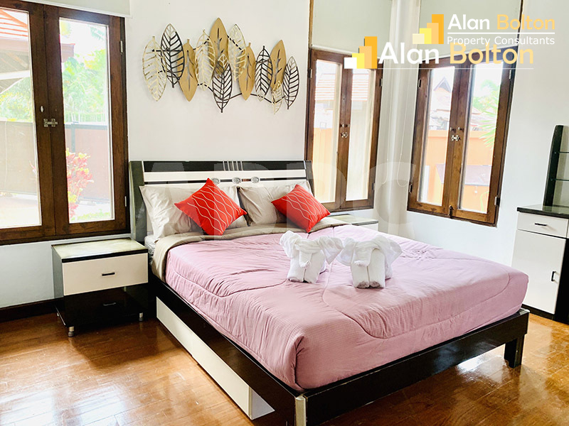 3 Bed Pool Villa in Siam Lake View Mabprachan Lake photo 6