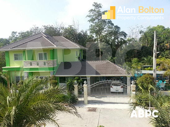 4 Bed 3 Bath House in East Pattaya HR2219