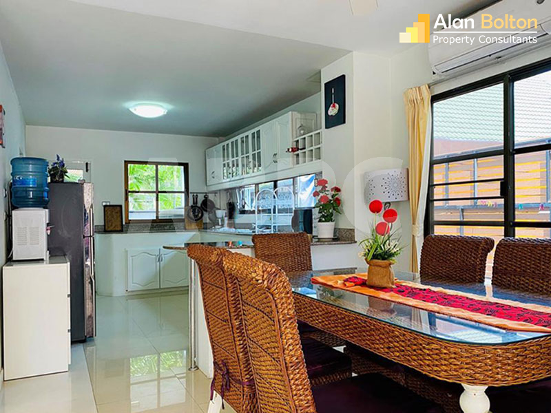 Pool villa 6 Bedroom 6 Bathroom in East Pattaya photo 14