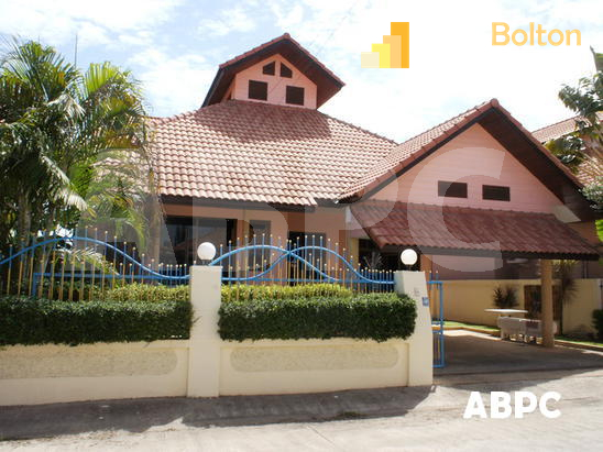 4 Bed 3 Bath in Jomtien HS4045