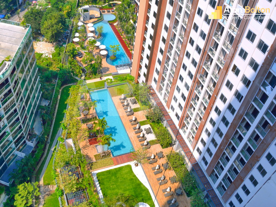 Ocean View 2 Bed 2 Bath Condo In Central Pattaya for sale in South Pattaya