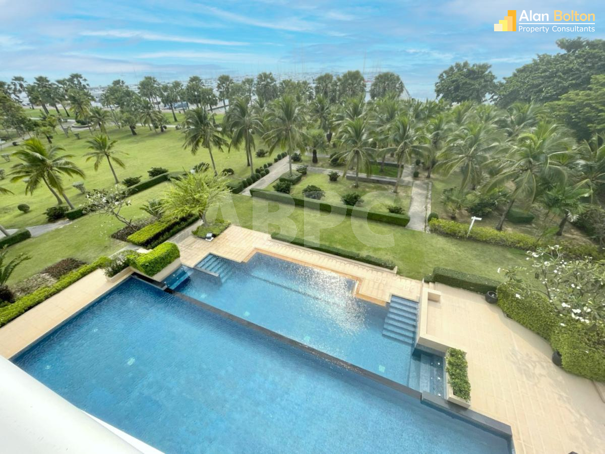 Ocean View 2 Bed 2 Bath Condo in Na Jomtien