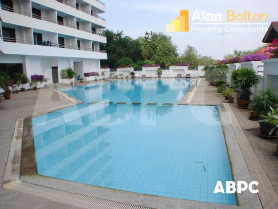 1 Bath in Jomtien CR2588
