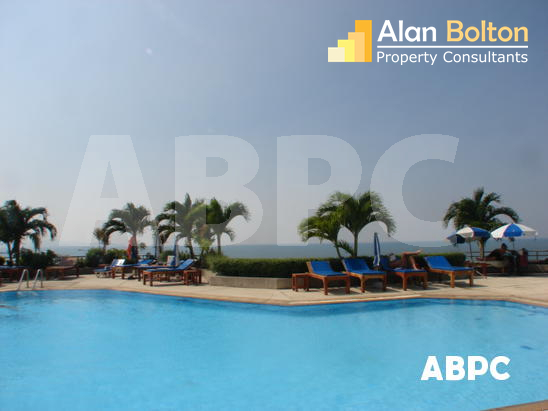 Beachfront Ocean View 2 Bed 3 Bath Condo in North Pattaya photo 6