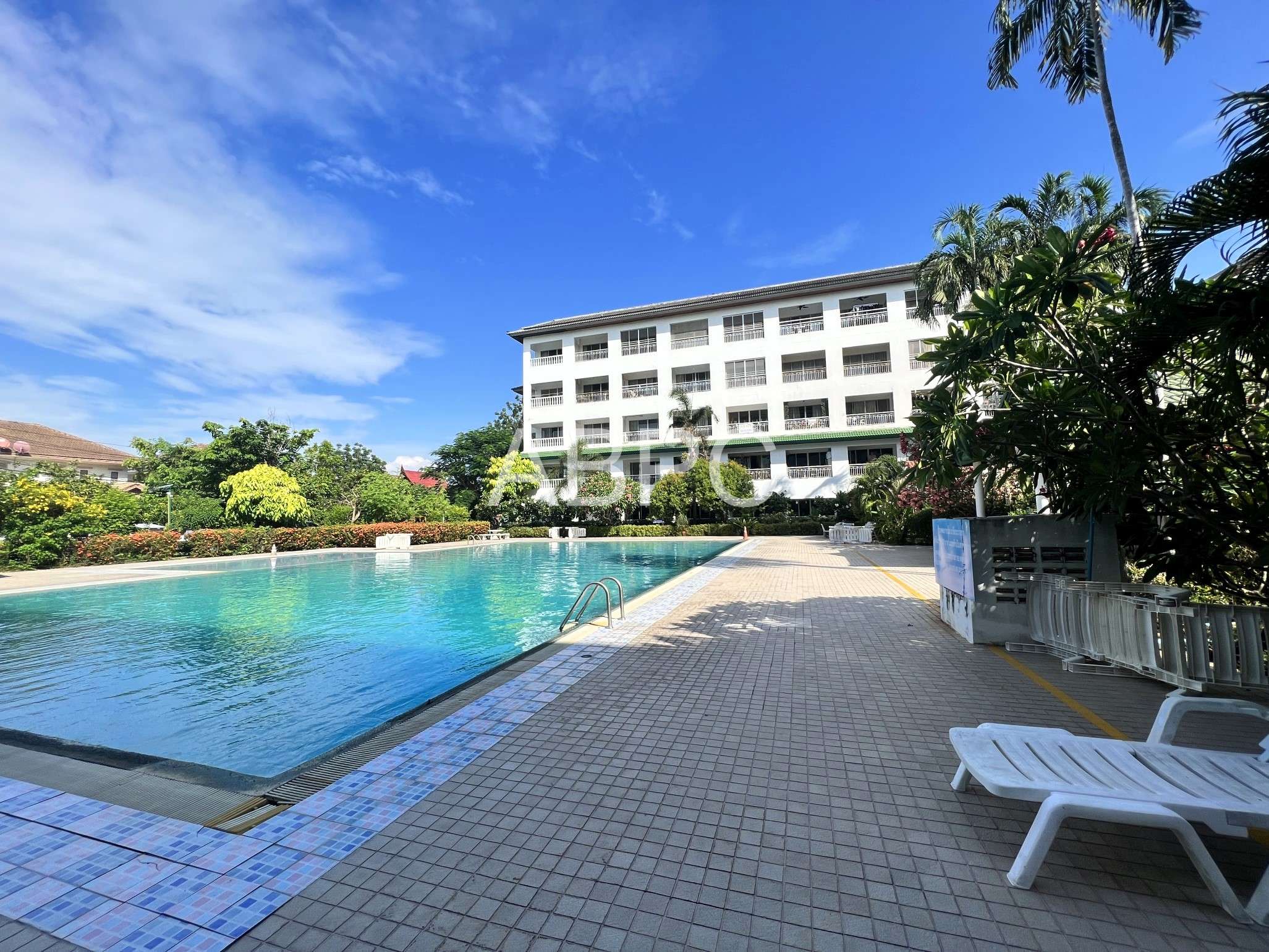 Studio Bed 1 Bath in Jomtien