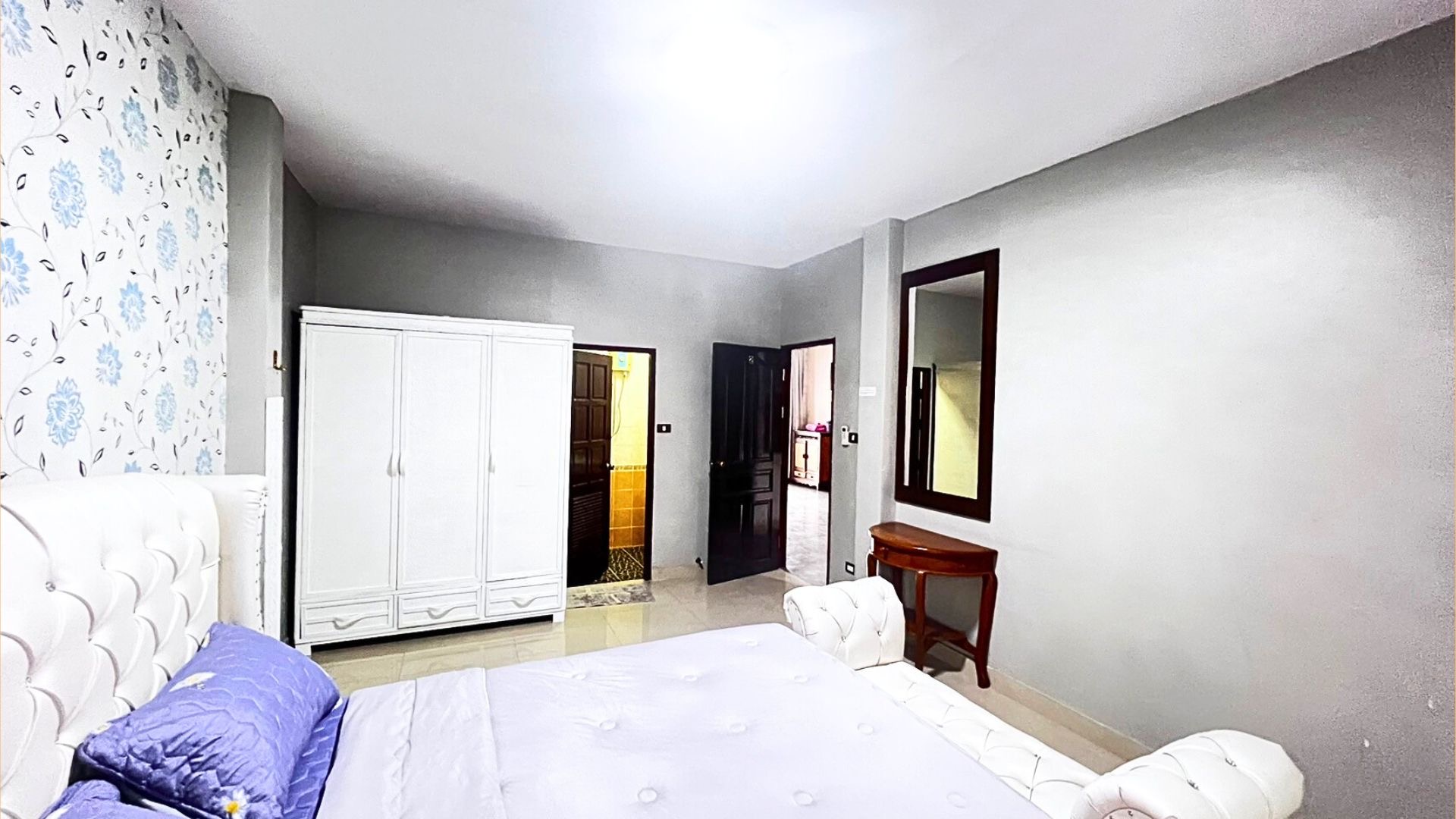 5 bedroom 6 Bathroom Pool Villa in Jomtien photo 17