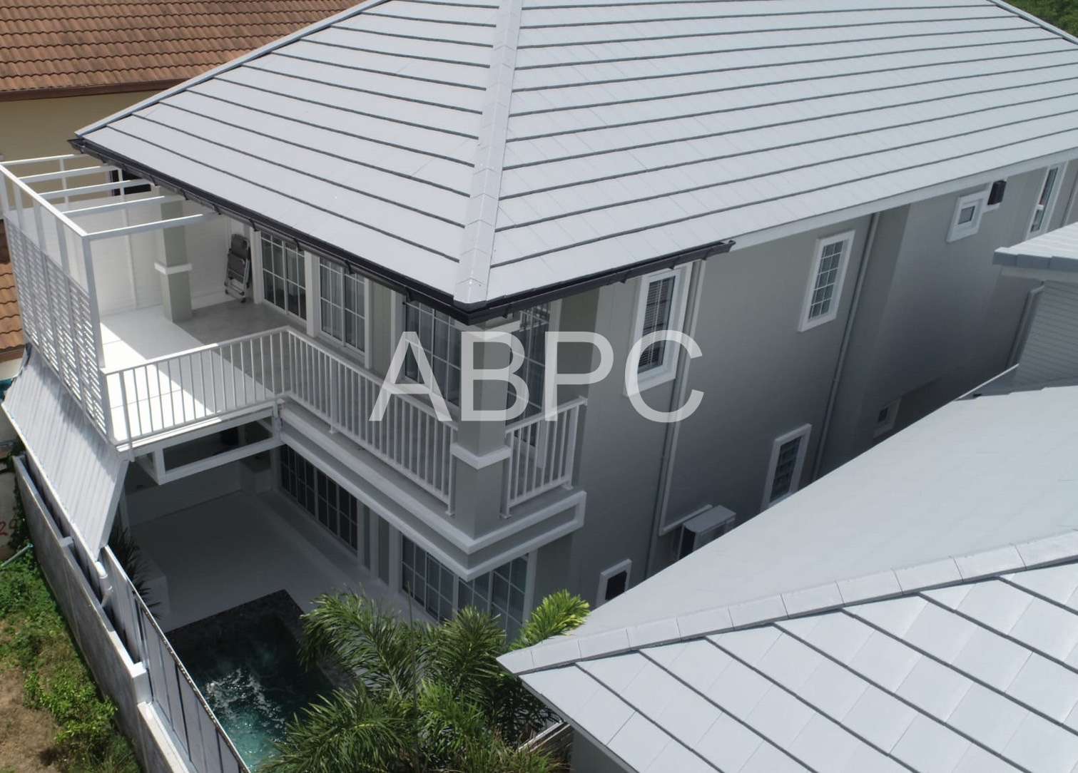 3 Bedrooms 4 Bathrooms in  East Pattaya