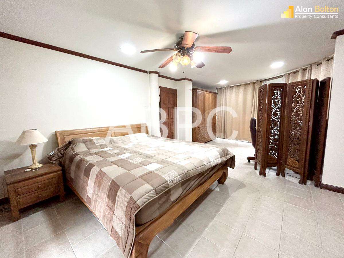 93 SQ.M Garden View 1 Bedroom Condo in Jomtien - Metro Jomtien Condotel photo 12
