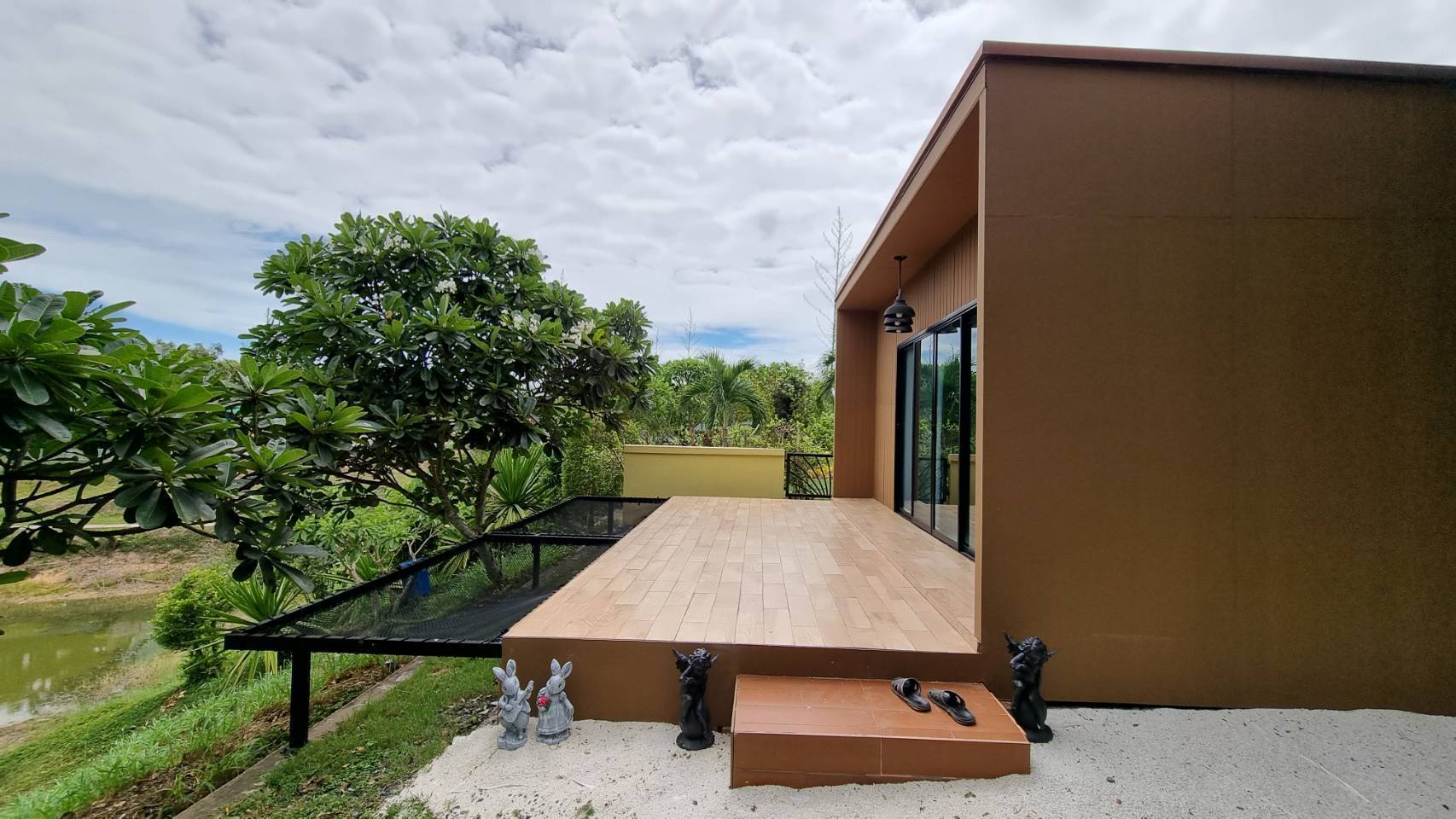3 Bedroom 3 Bathroom in East Pattaya photo 31