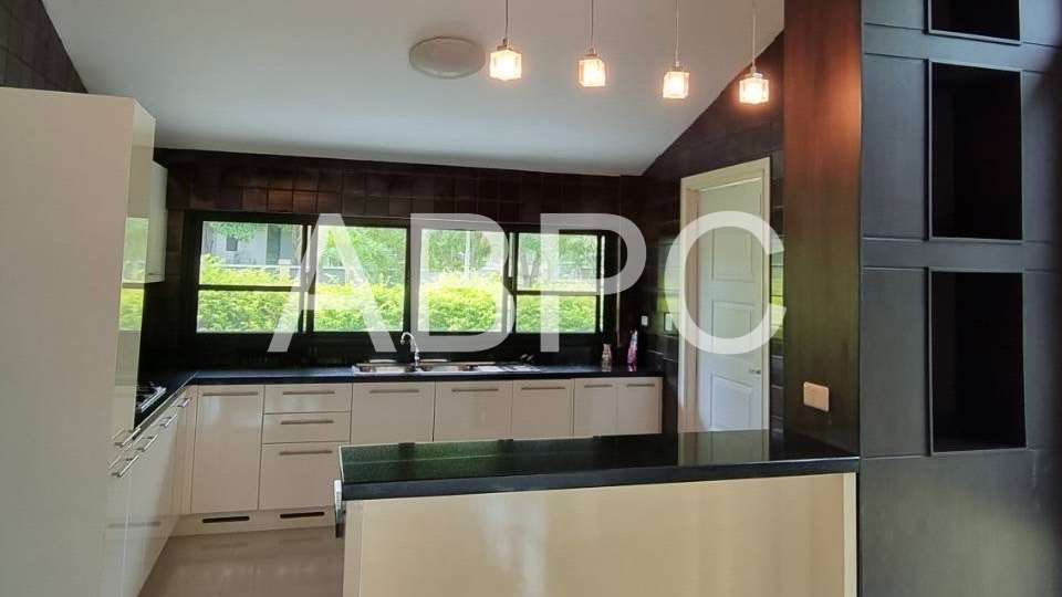 3 Bedroom 3 Bathroom in East Pattaya photo 10