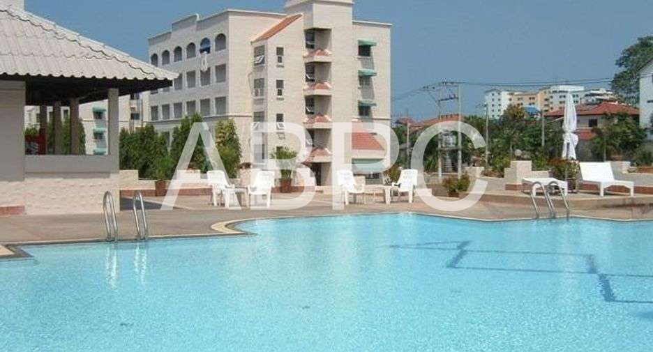 FIRE SALE Studio Condo in Central Pattaya CS10492