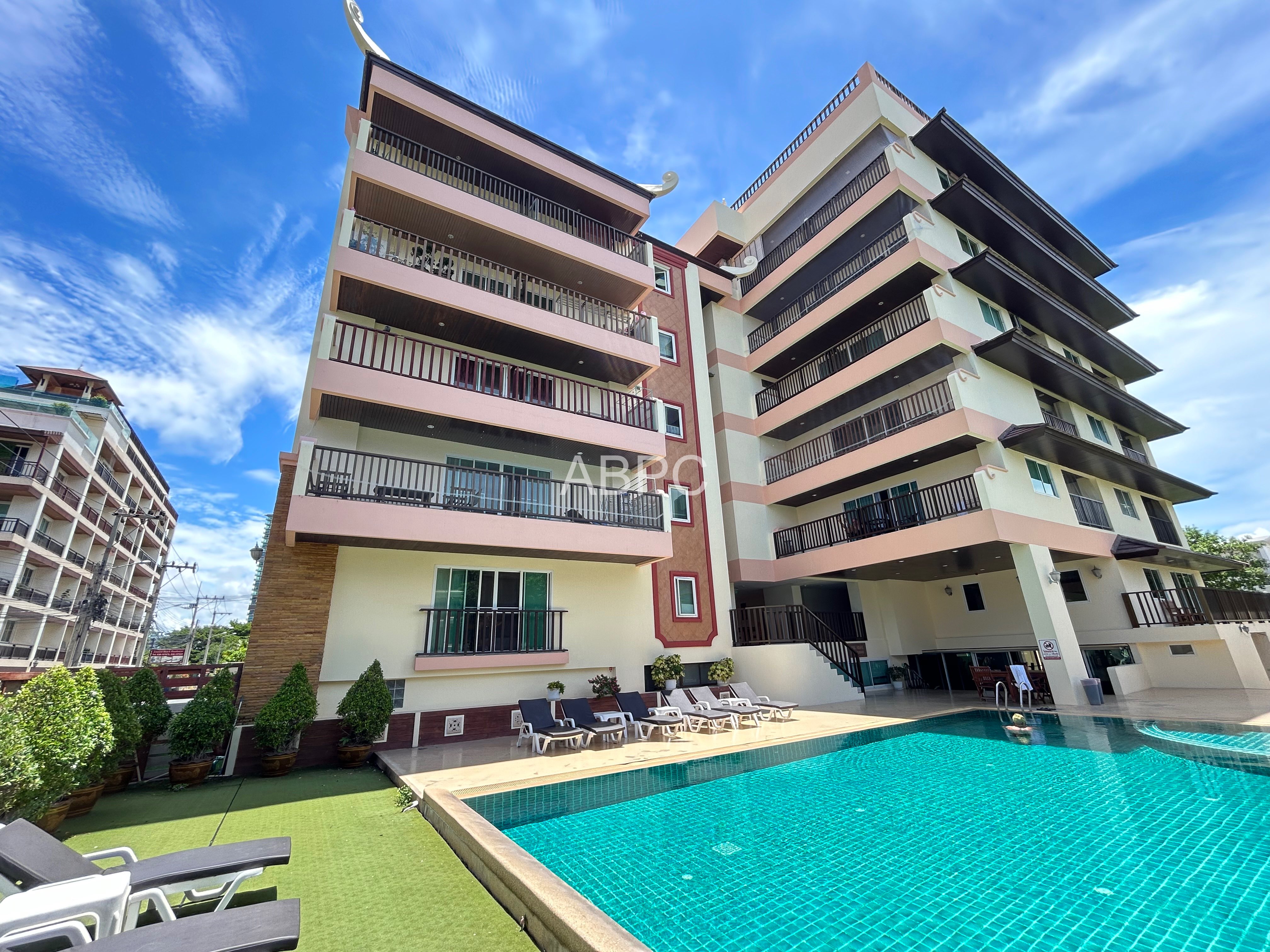 Partial Ocean View 1 Bed - 1 Bath Condo in Jomtien
