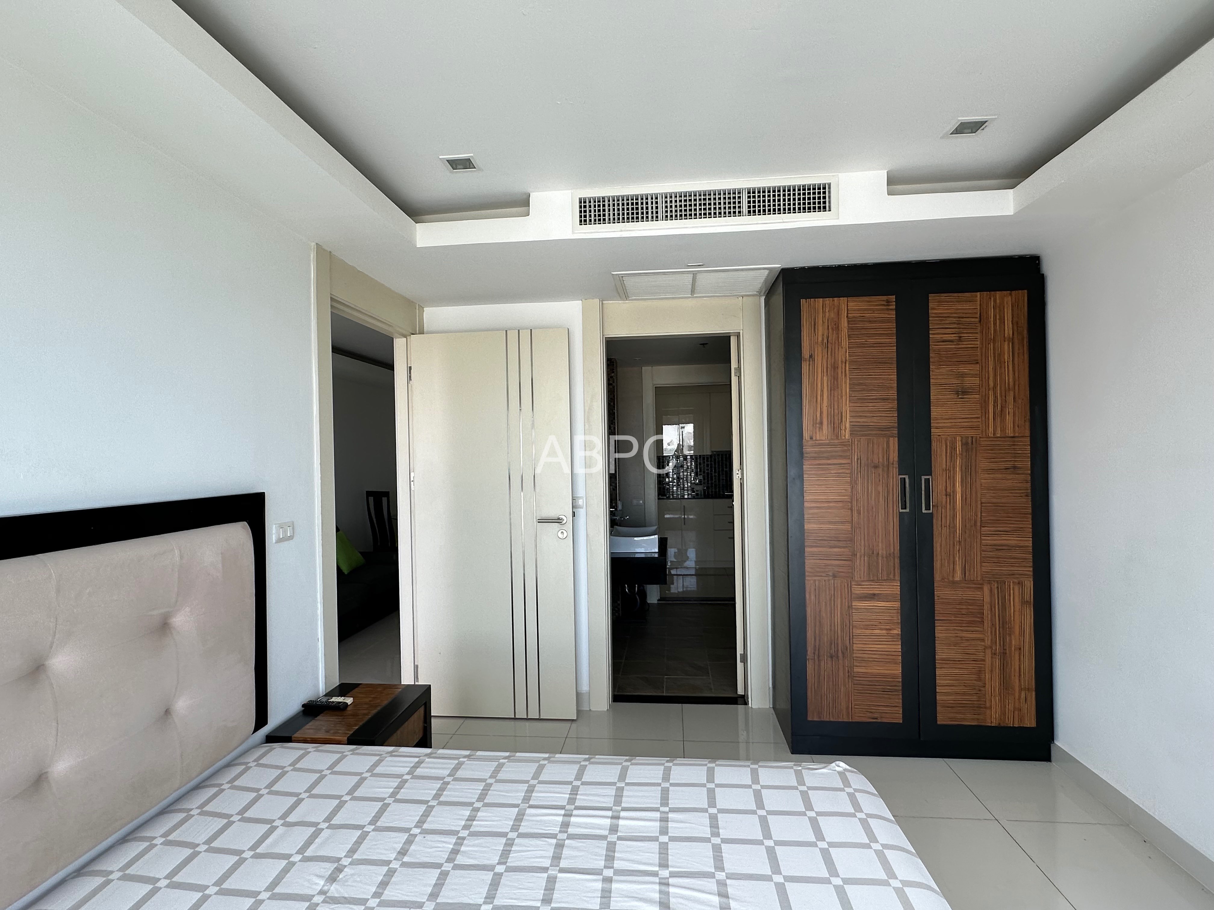 Ocean View 1 Bed 1 Bath Condo In Pratumnak