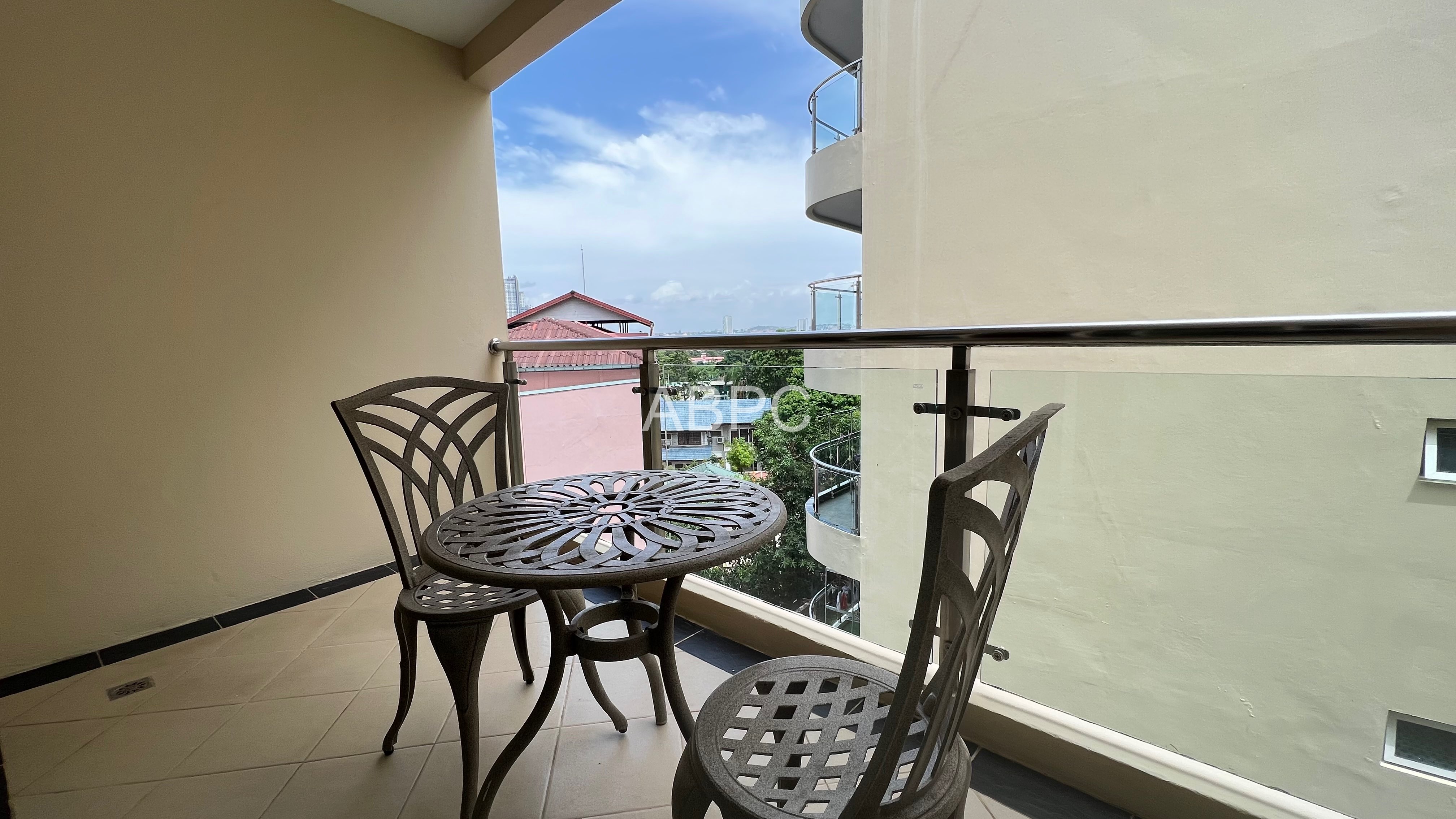 Studio 1 bedroom in Pratumnak photo 12