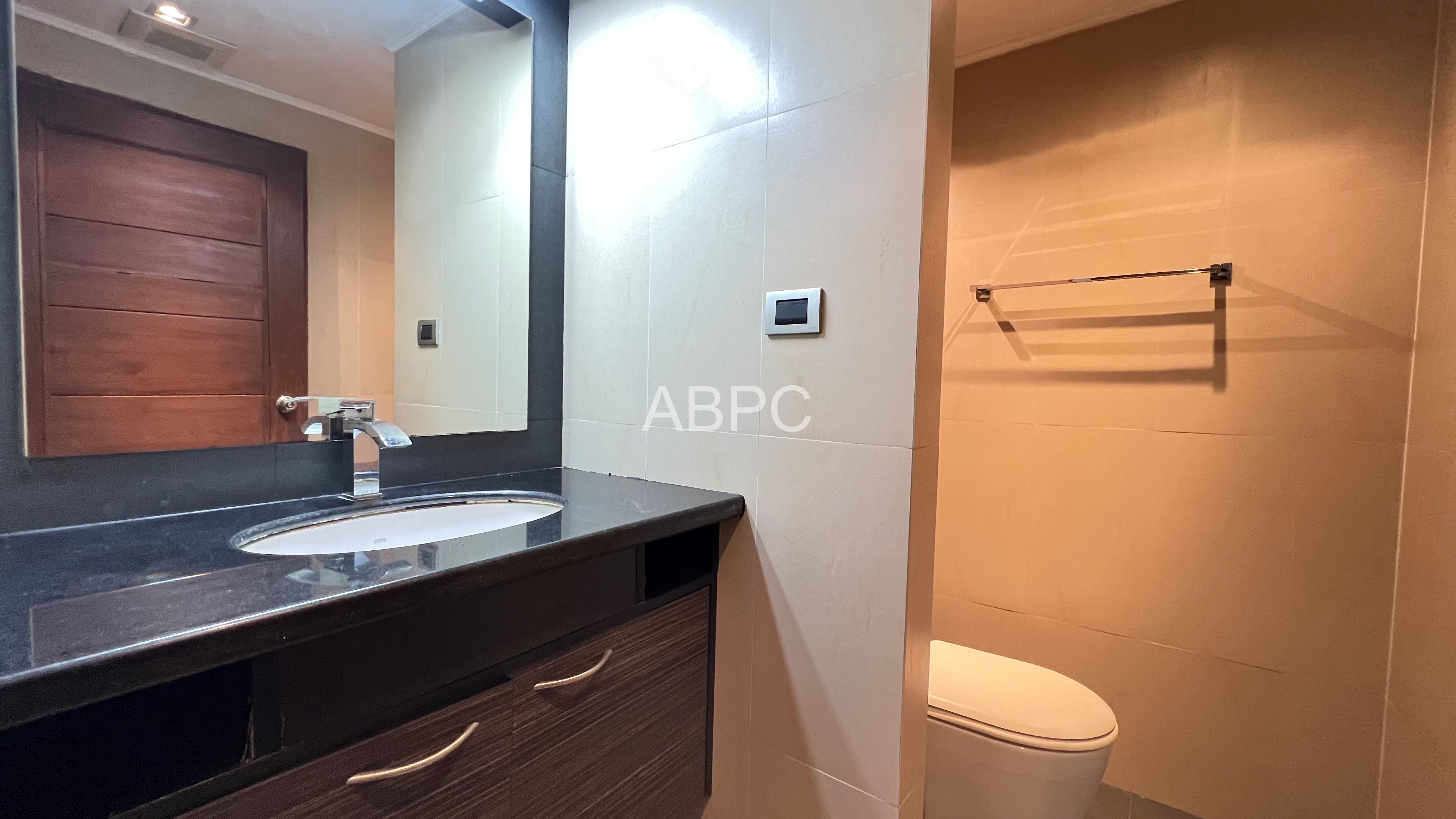 Studio 1 bedroom in Pratumnak photo 8