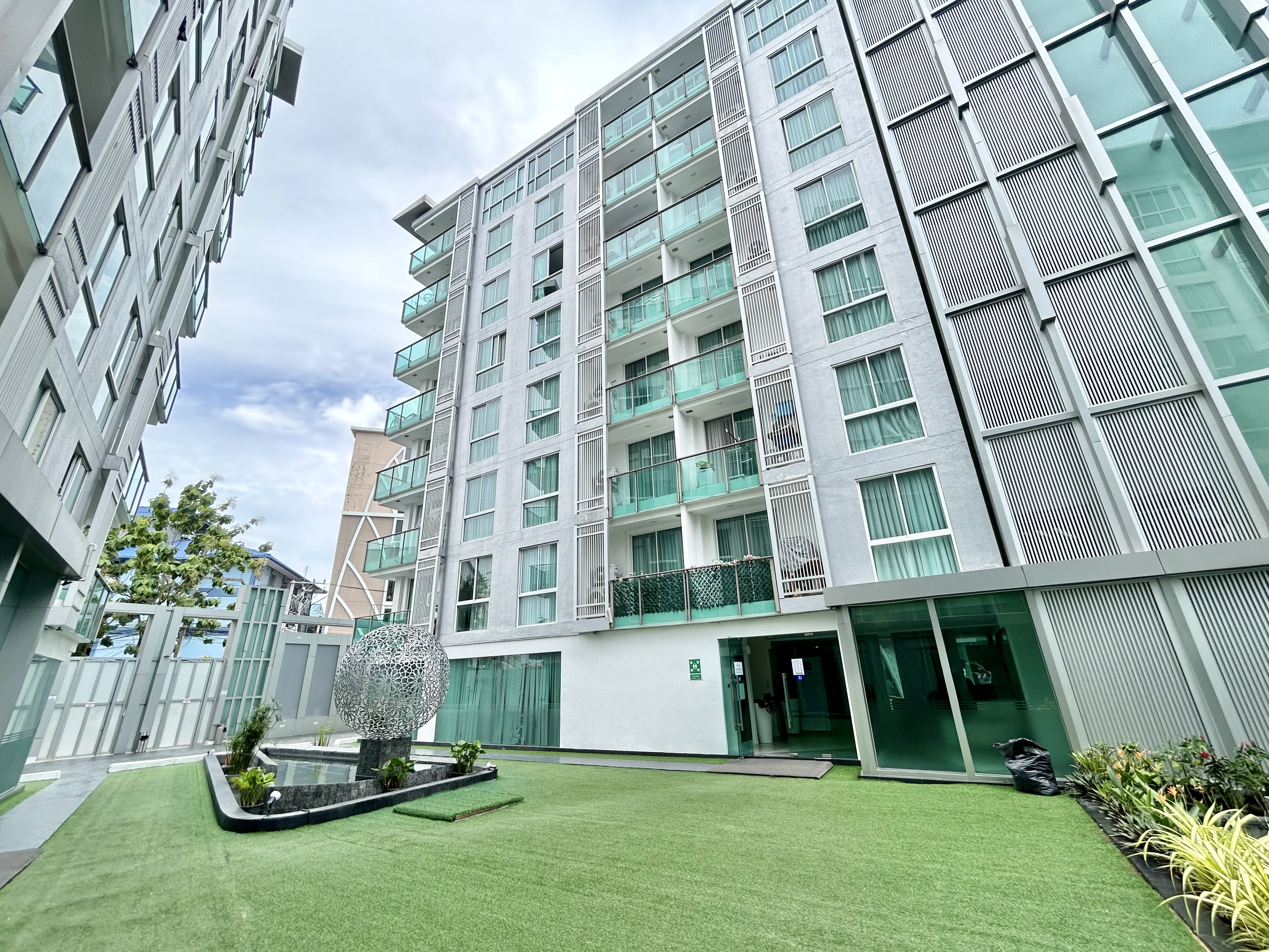 Very Cheap Studio Condo For Rent in Central Area photo 12