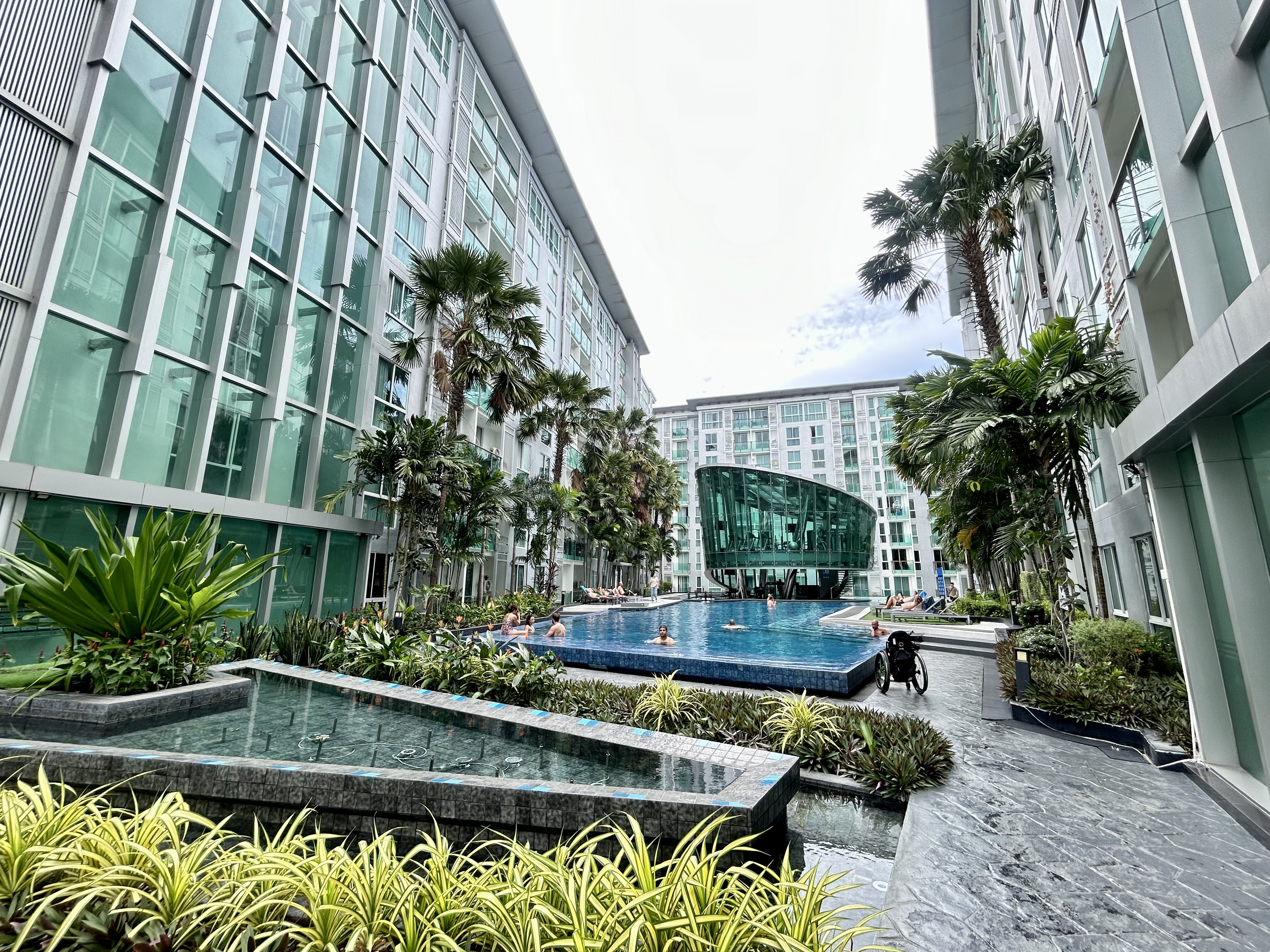 Very Cheap Studio Condo For Rent in Central Area photo 13
