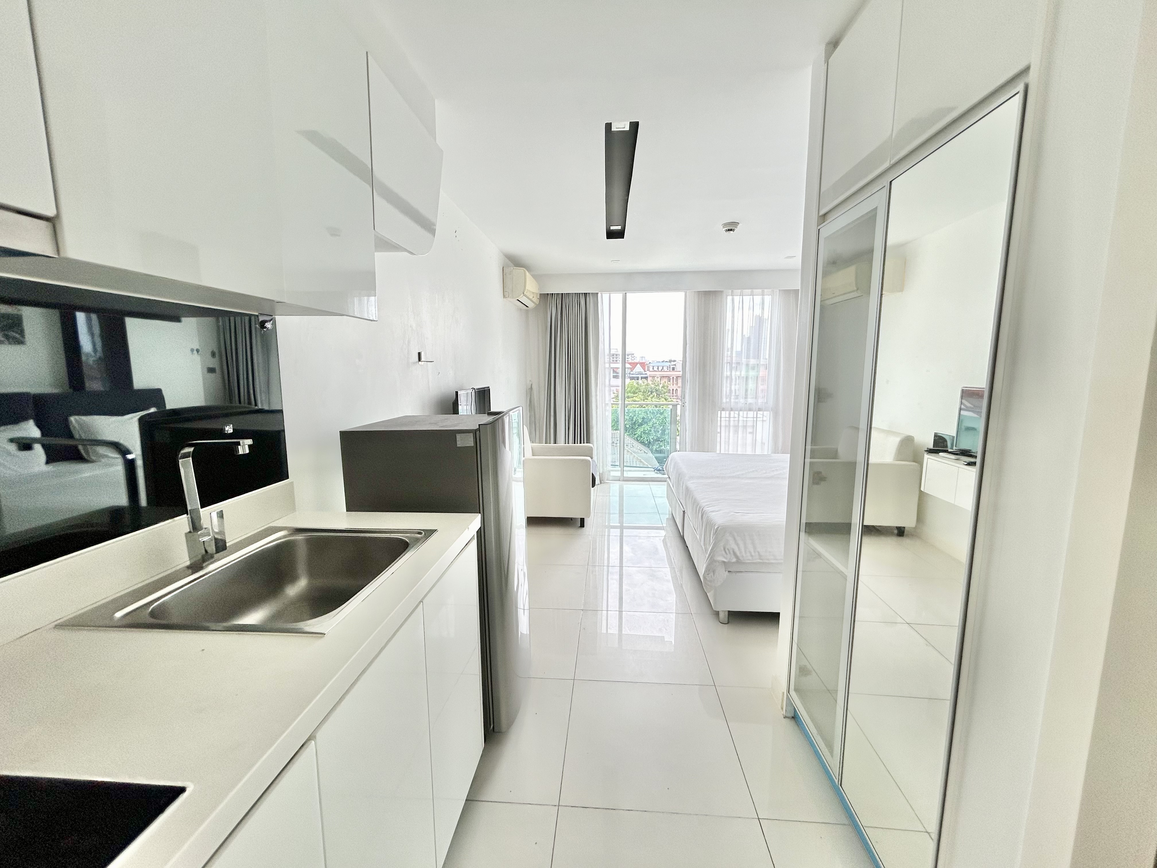 Very Cheap Studio Condo For Rent in Central Area photo 16