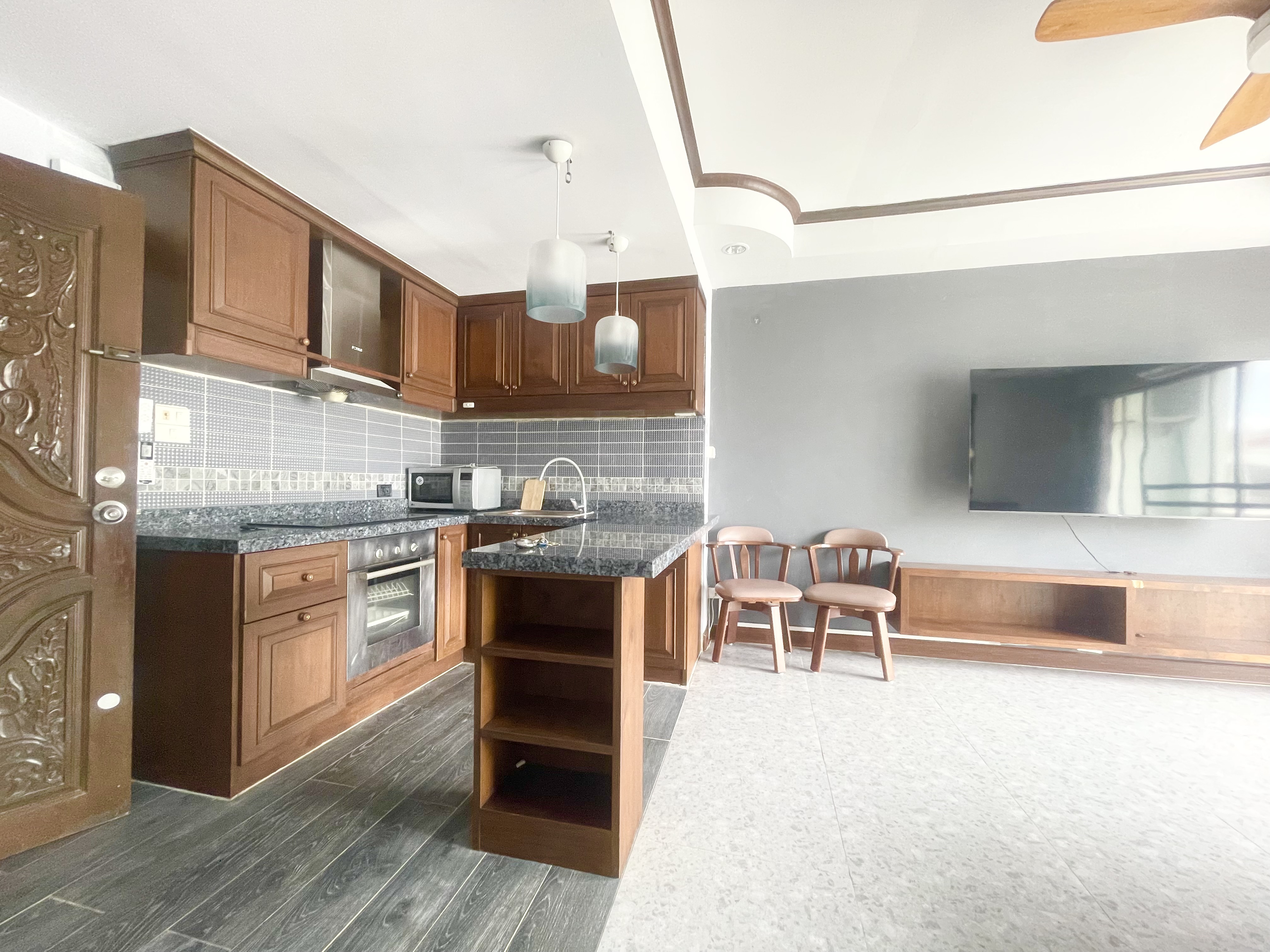 Large 1 Bed 1 Bath Condo In Jomtien photo 16