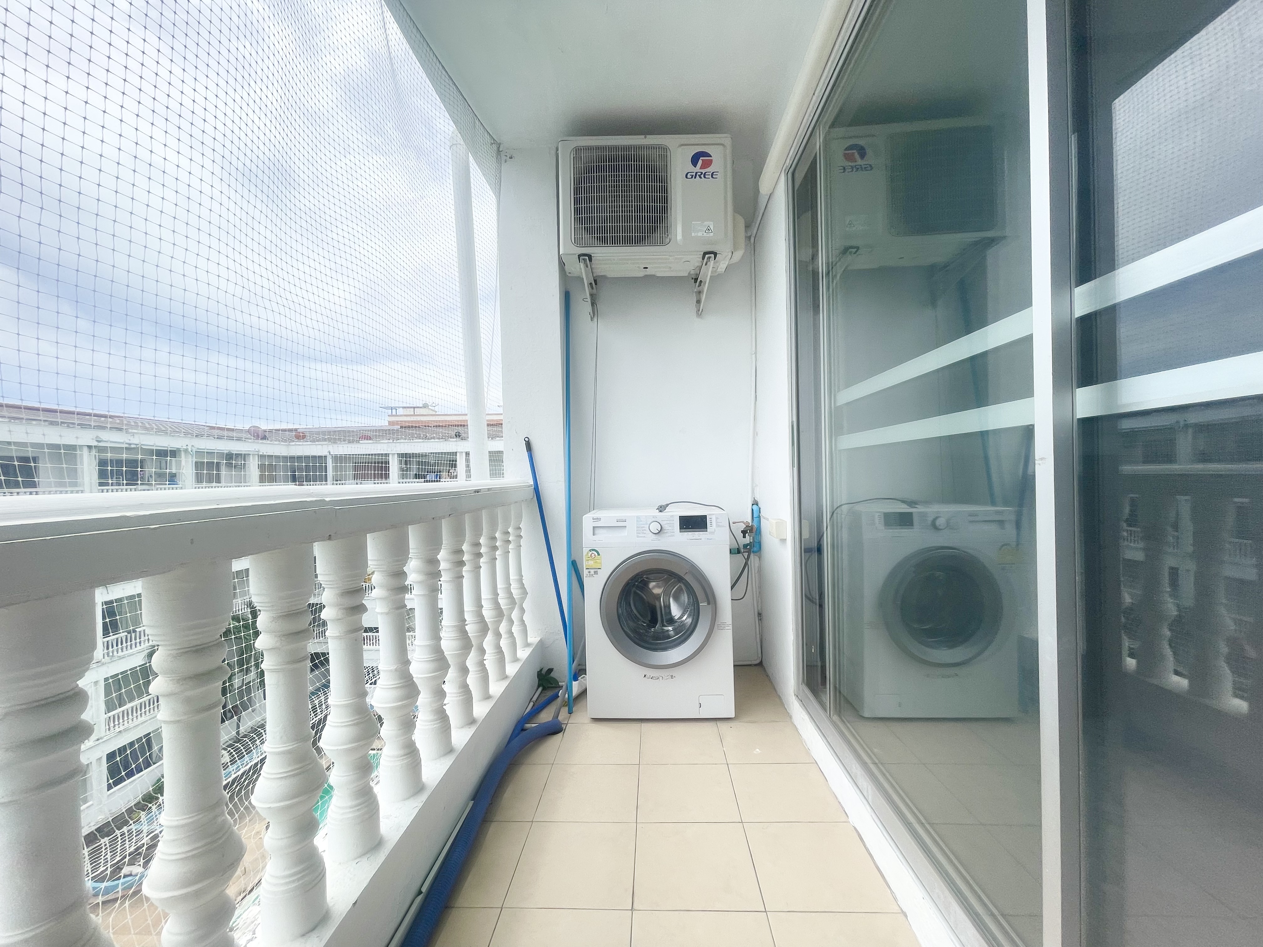Large 1 Bed 1 Bath Condo In Jomtien photo 22