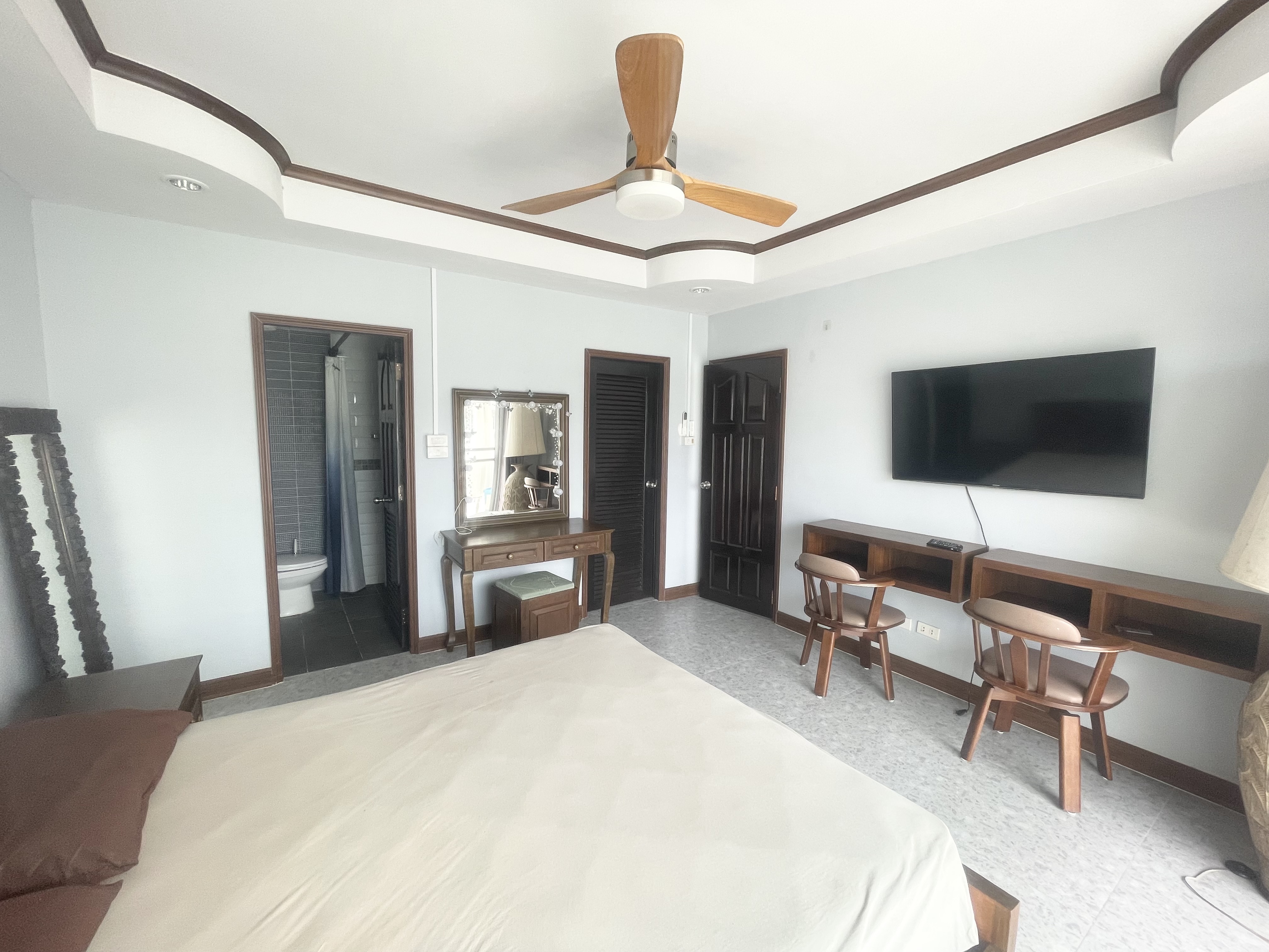 Large 1 Bed 1 Bath Condo In Jomtien photo 23