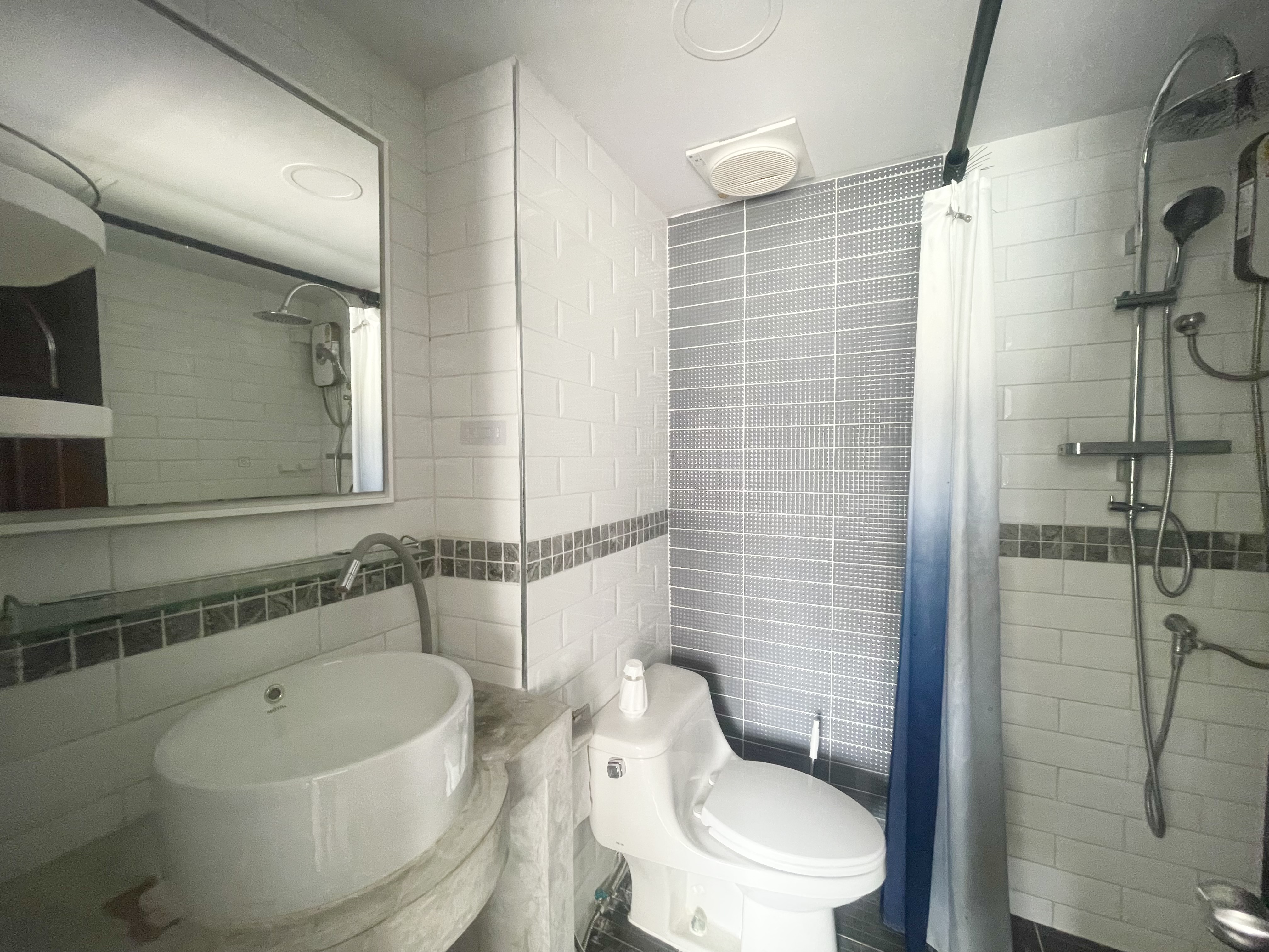 Large 1 Bed 1 Bath Condo In Jomtien photo 26