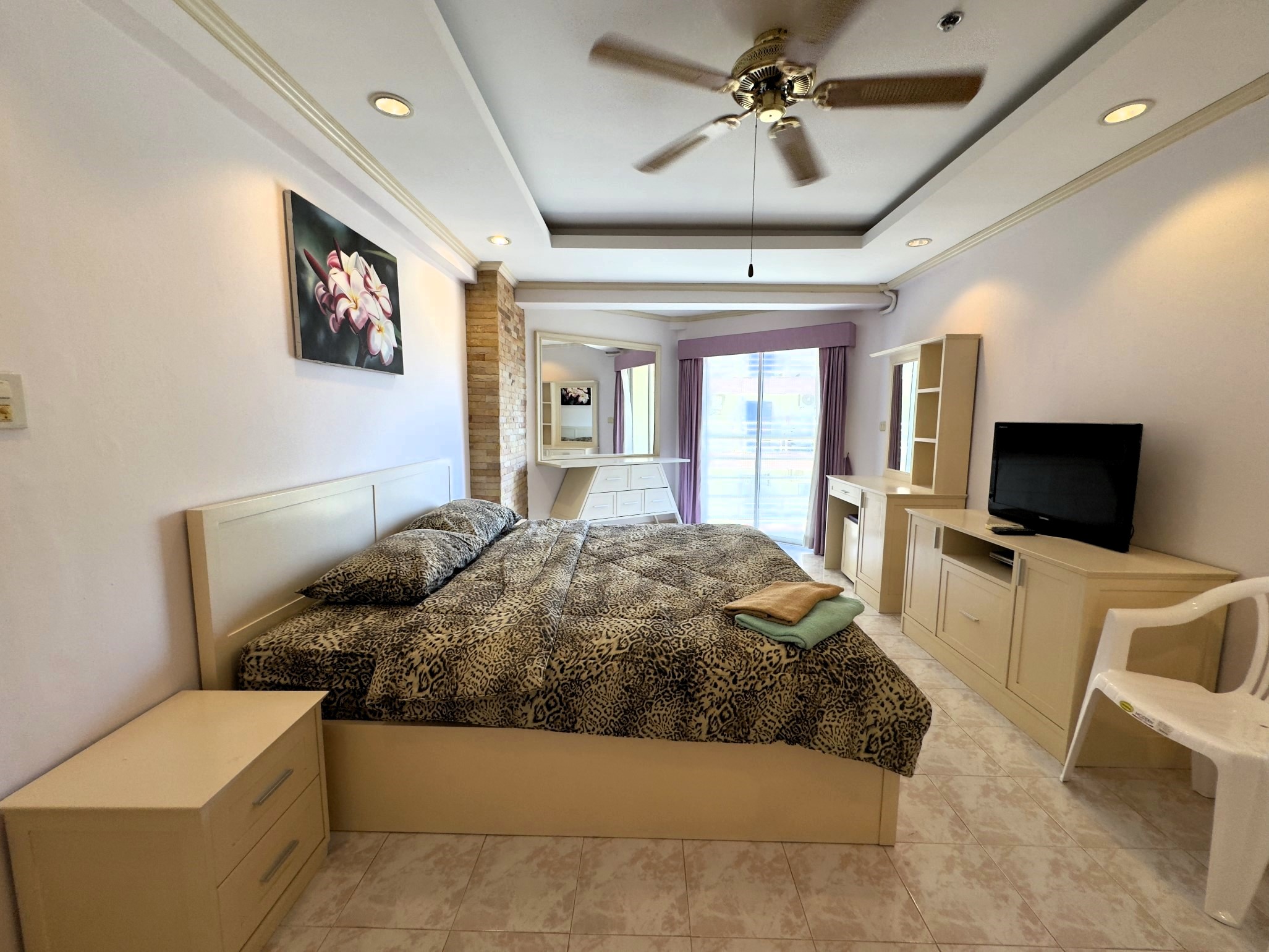 Large City View 1 Bed 2 Bath Condo In Jomtien photo 23