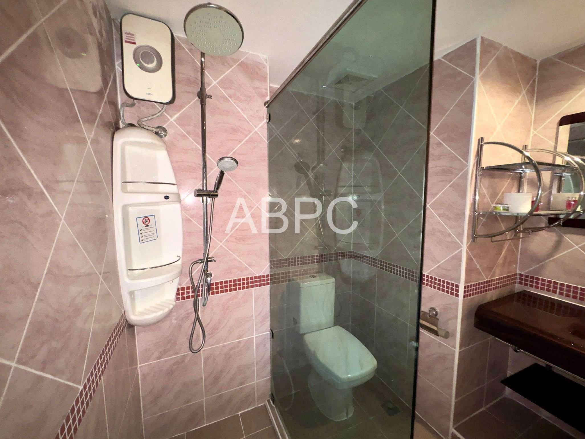 Large City View 1 Bed 2 Bath Condo In Jomtien photo 7