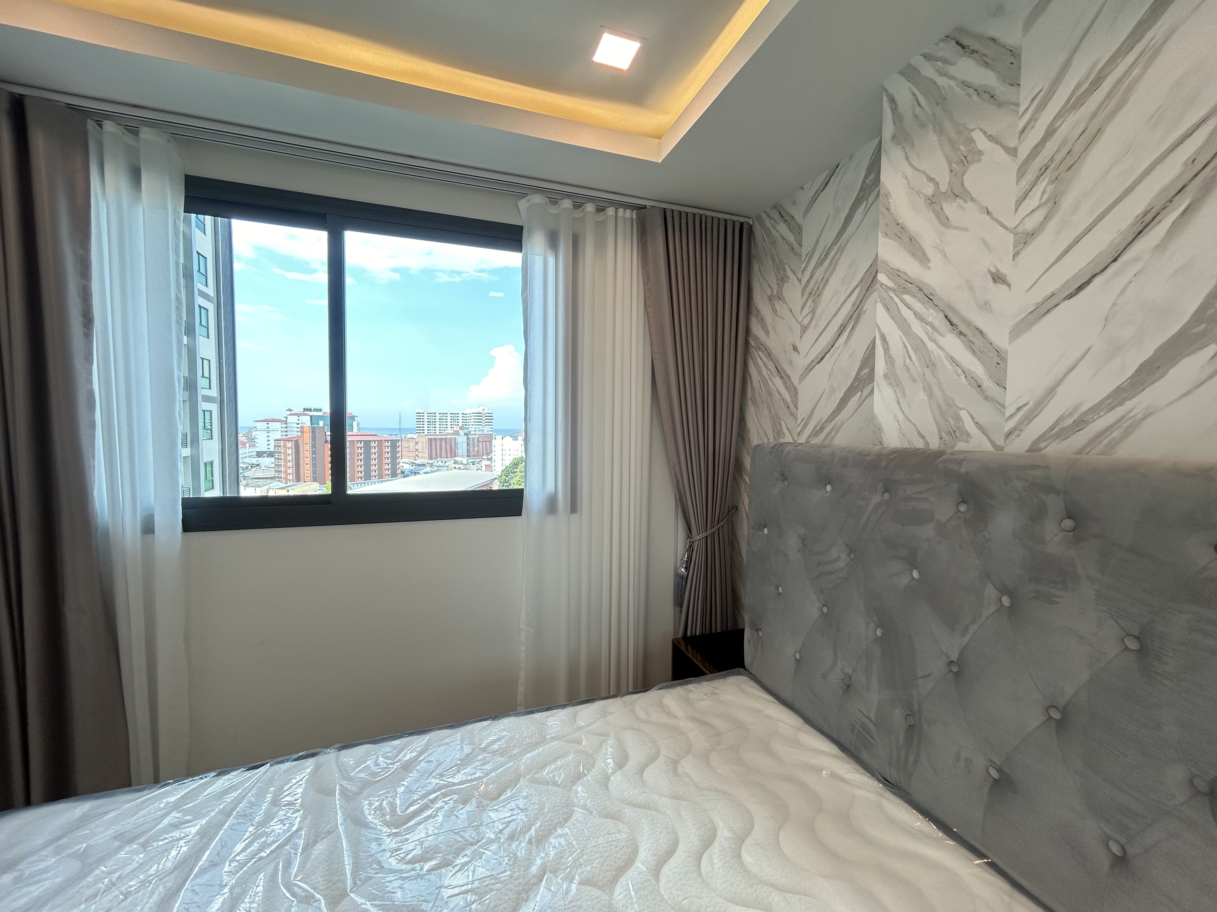 1 Bedroom Condo For Rent in Central Area photo 15