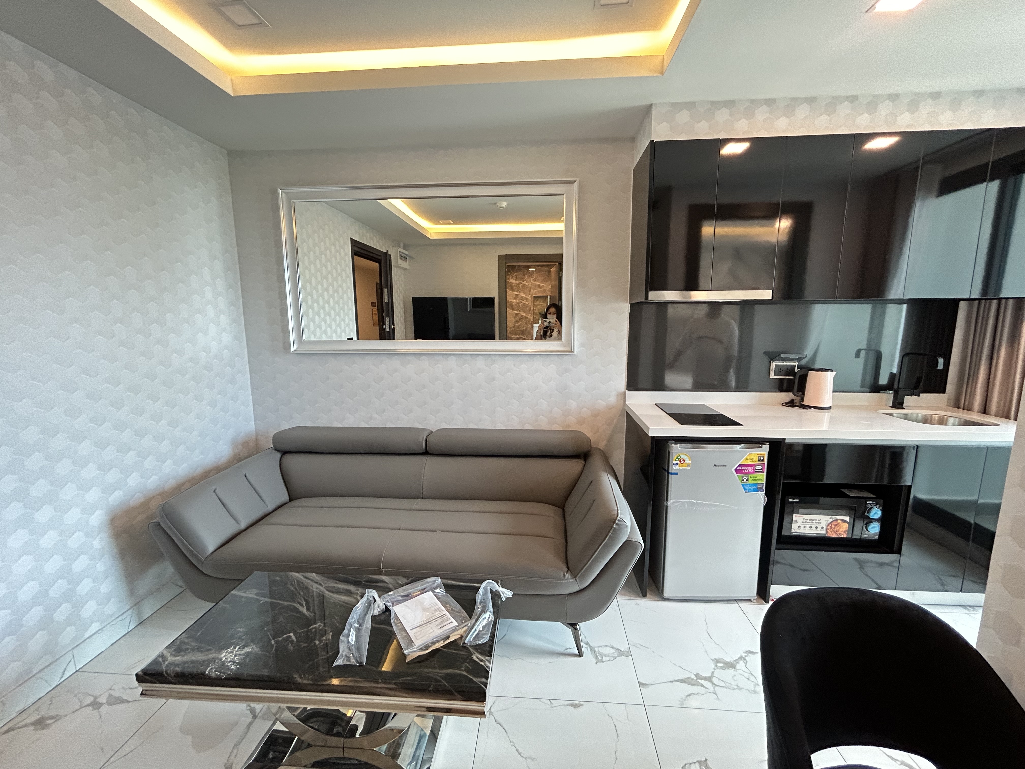 1 Bedroom Condo For Rent in Central Area photo 18