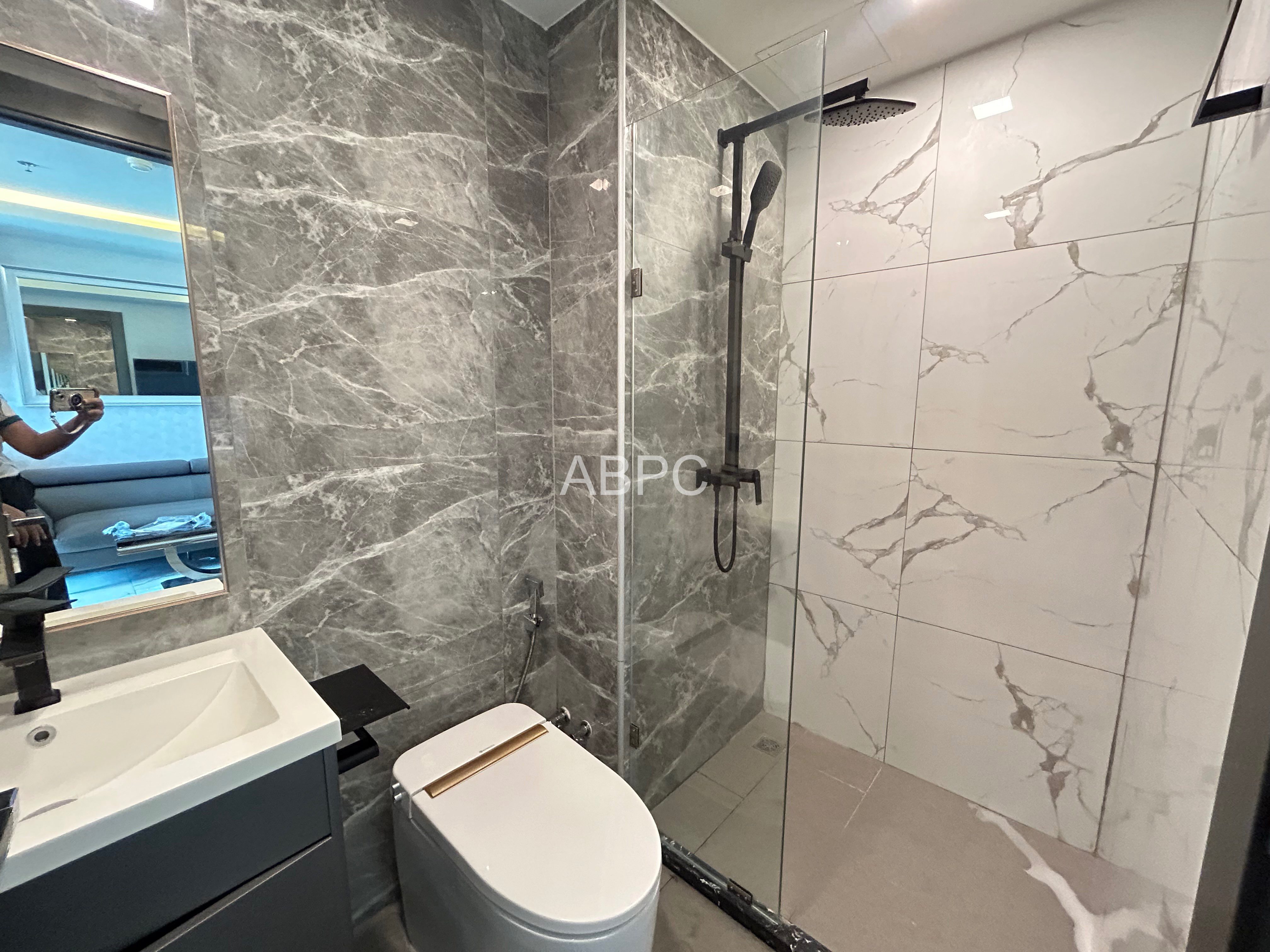 1 Bedroom Condo For Rent in Central Area photo 6