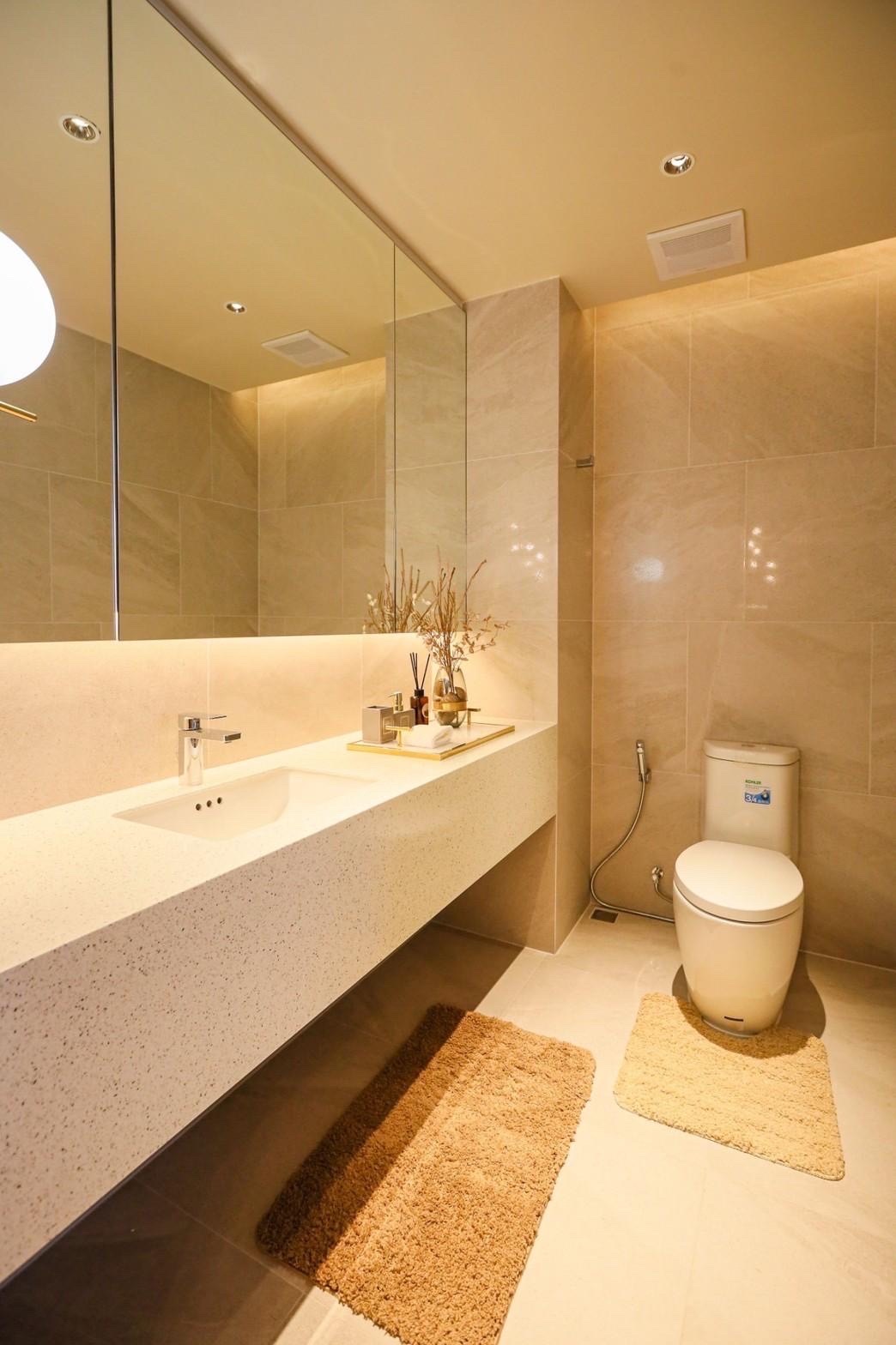 2 bedroom condo for sale in Arom Jomtien photo 15