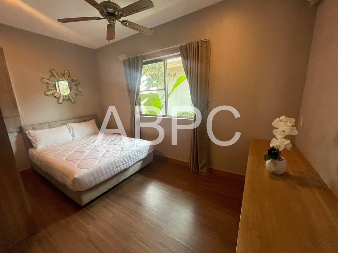 4 Bedrooms 3 Bathrooms in East Pattaya photo 3