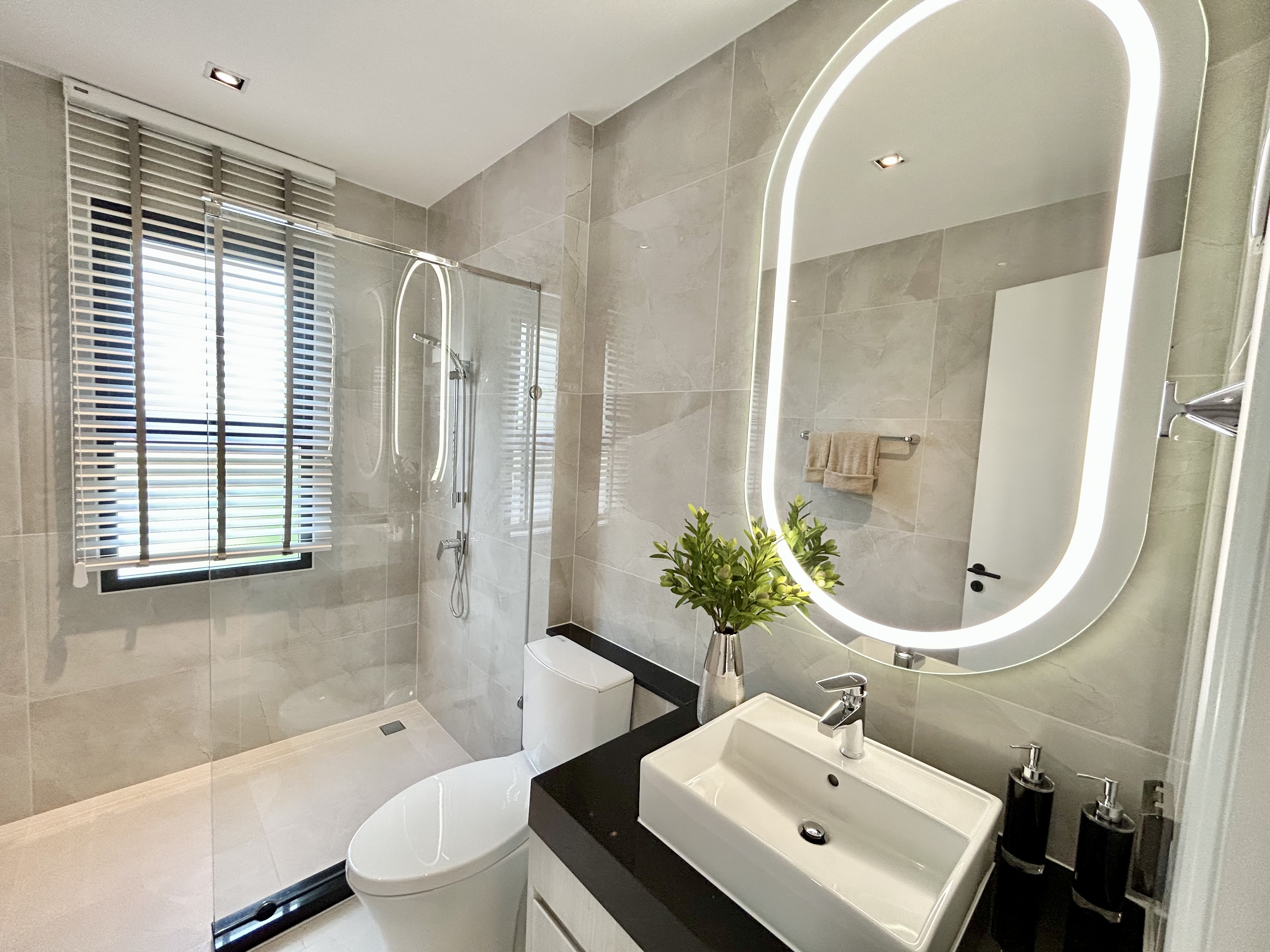 4 Bedroom House For Sale photo 15