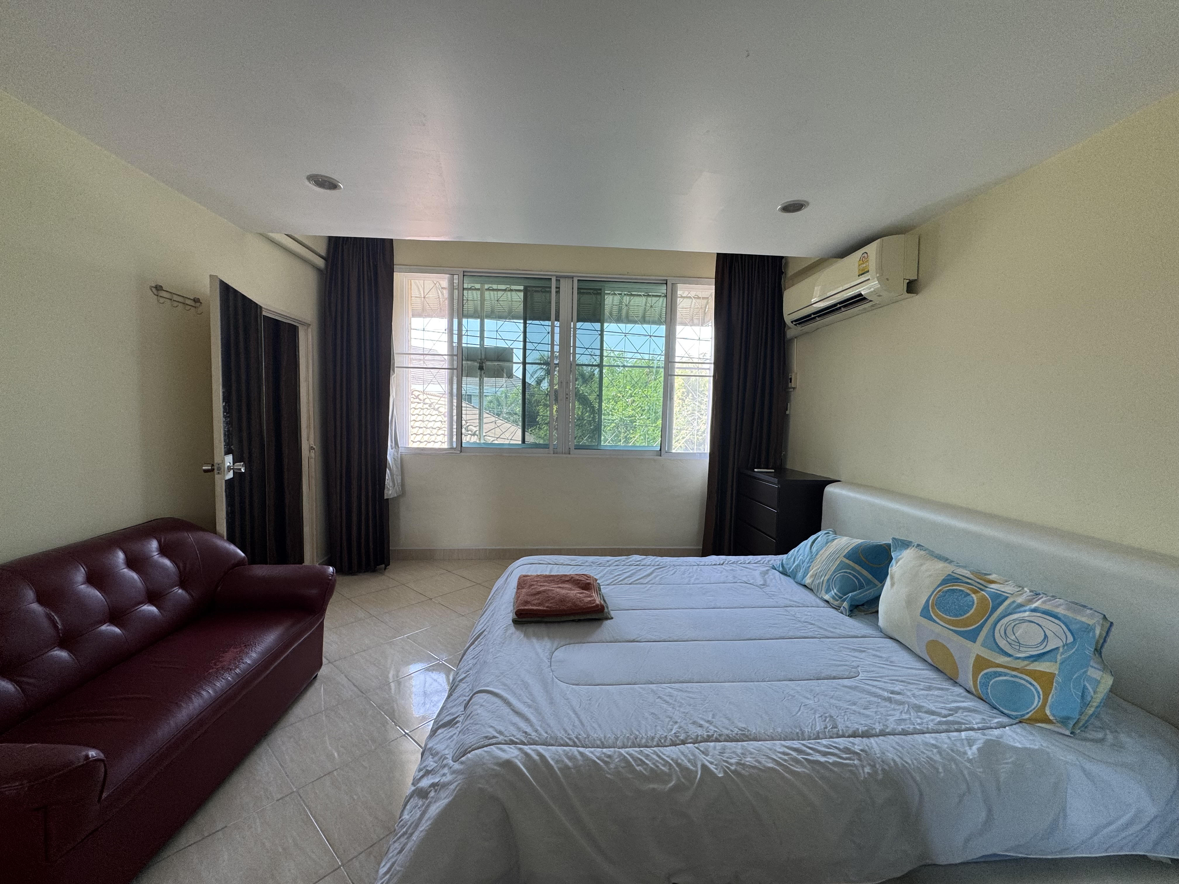 2 Bedrooms 1 Bathroom in Central Pattaya photo 9